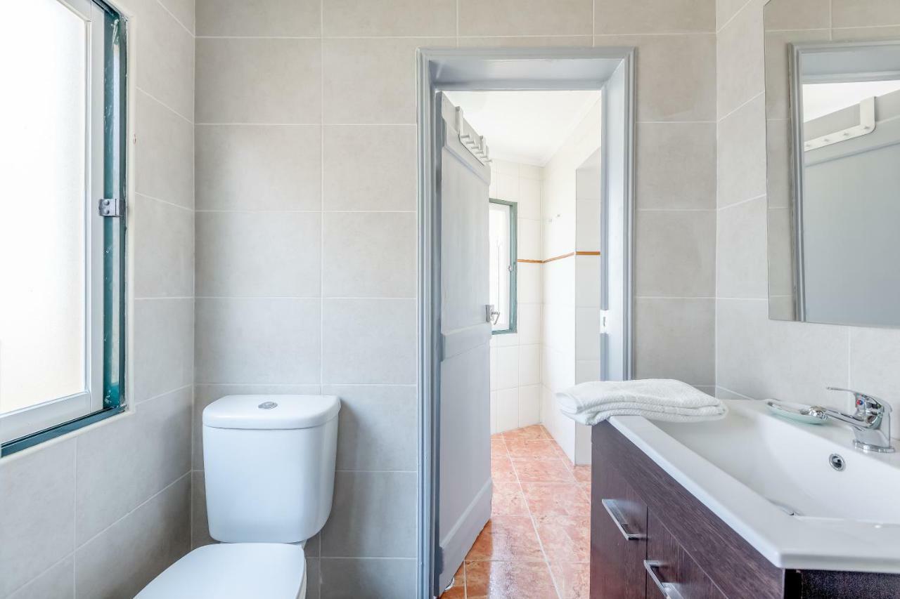Bright & Spacious Alfama Apartment, By Timecooler Lisbon Exterior photo
