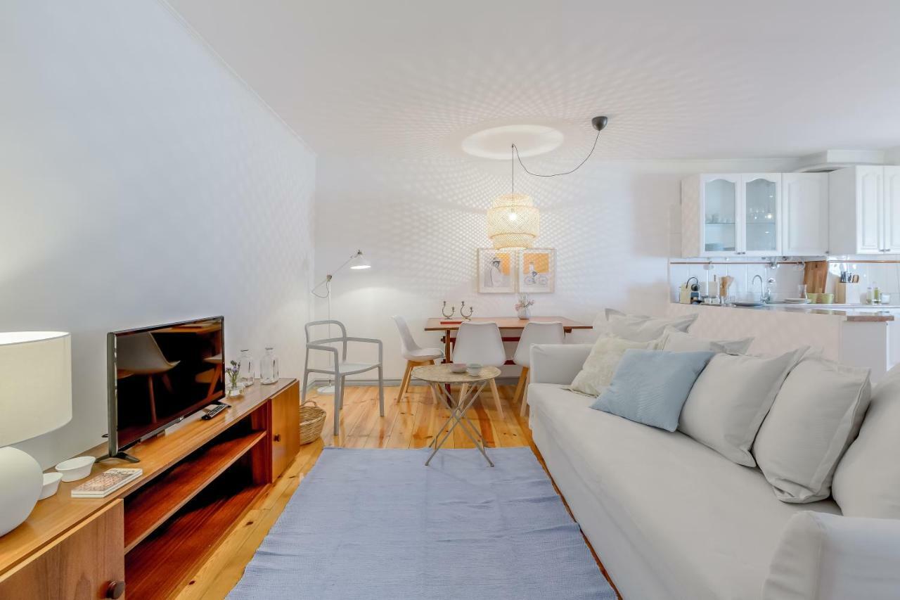 Bright & Spacious Alfama Apartment, By Timecooler Lisbon Exterior photo