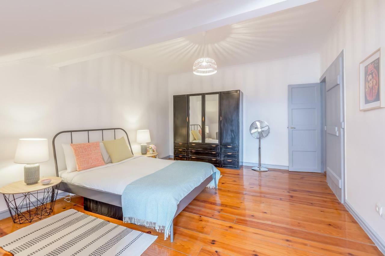 Bright & Spacious Alfama Apartment, By Timecooler Lisbon Exterior photo